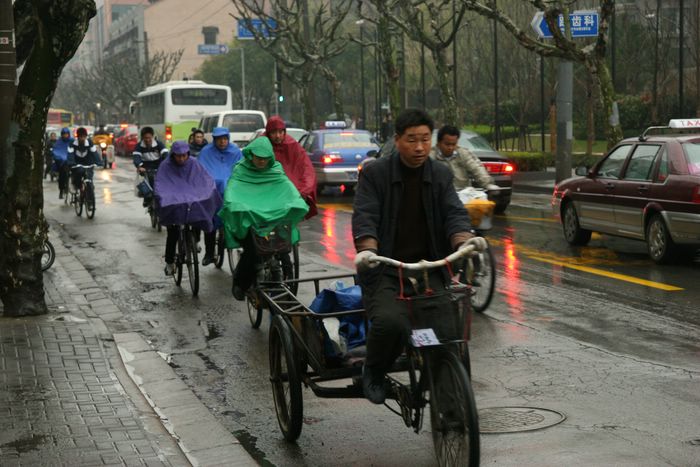 Trafic sous la pluie, Shanghai